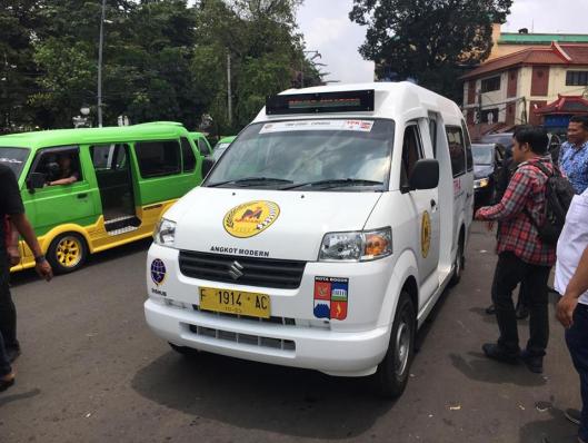 Angkot Modern Bogor Dilengkapi AC, Audio, Wifi, dan TV LCD kini Mulai Mengaspal